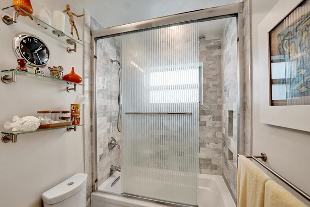 2610 NE 10th Terrace 2608-2610, Wilton Manors, FL 33334