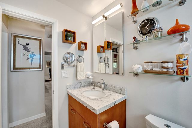 2610 NE 10th Terrace 2608-2610, Wilton Manors, FL 33334