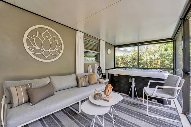 2610 NE 10th Terrace 2608-2610, Wilton Manors, FL 33334