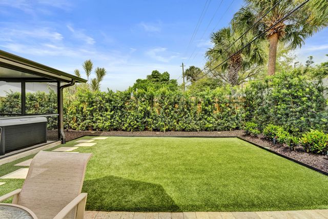 2610 NE 10th Terrace 2608-2610, Wilton Manors, FL 33334