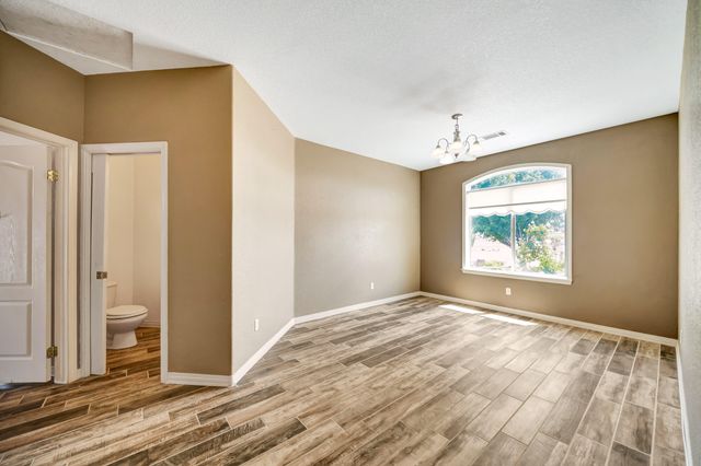 7315 W Ave A 8, Lancaster, CA 93536