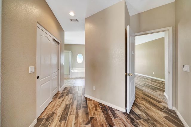 7315 W Ave A 8, Lancaster, CA 93536