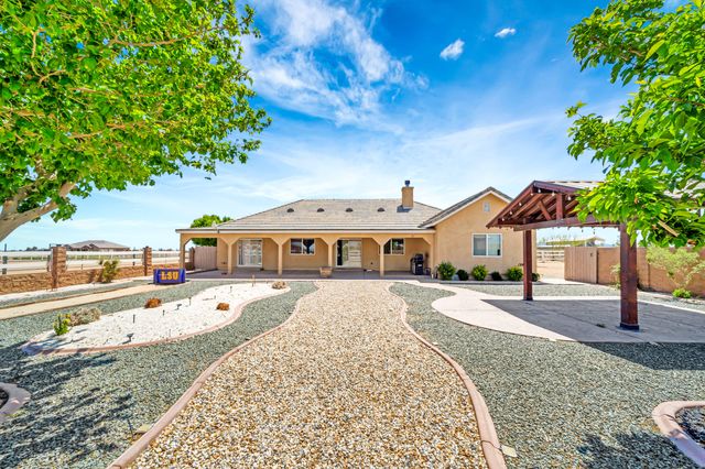 7315 W Ave A 8, Lancaster, CA 93536