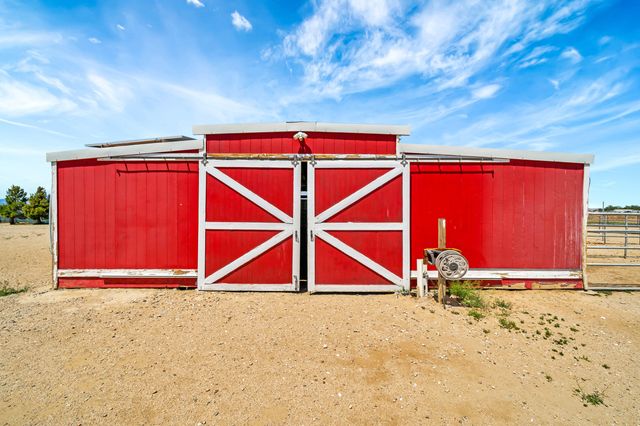 7315 W Ave A 8, Lancaster, CA 93536