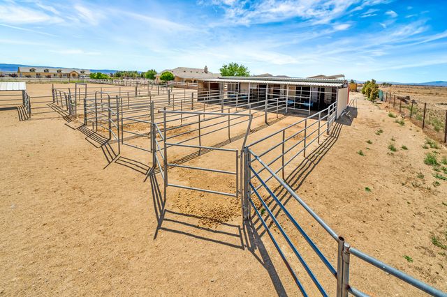 7315 W Ave A 8, Lancaster, CA 93536