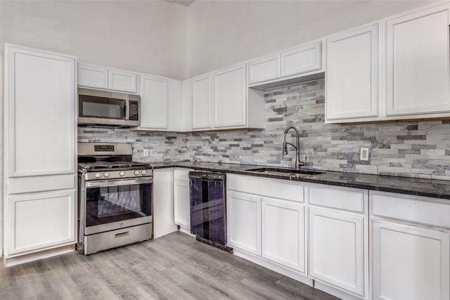 612 Misty Glen Lane, Dallas, TX 75232