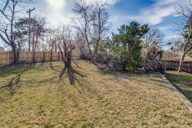 612 Misty Glen Lane, Dallas, TX 75232