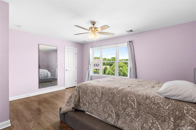 25 Ashley Circle, Manorville, NY 11949