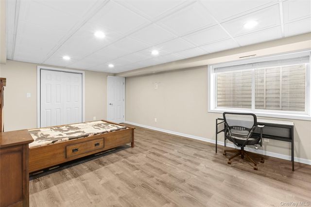 25 Ashley Circle, Manorville, NY 11949