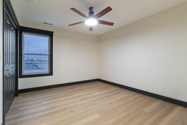 10138 Sentry Drive, St. John, IN 46373