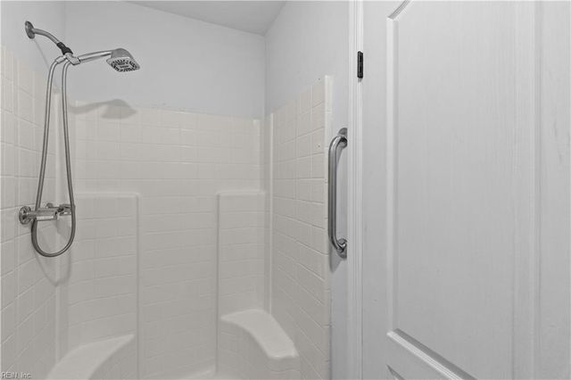 812 Hardwood DR, Chesapeake, VA 23320