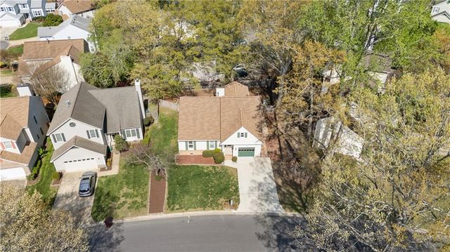 812 Hardwood DR, Chesapeake, VA 23320