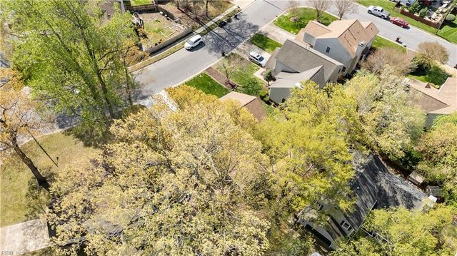 812 Hardwood DR, Chesapeake, VA 23320