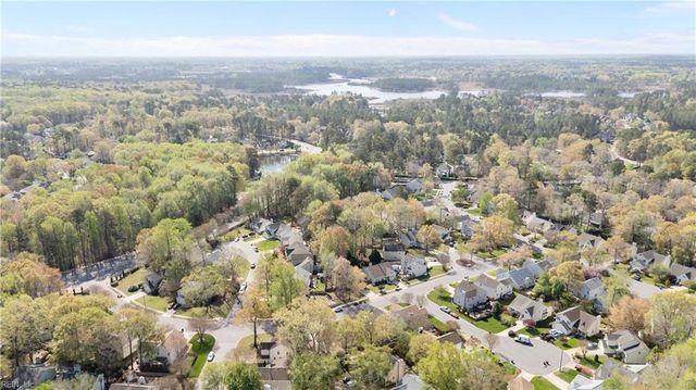 812 Hardwood DR, Chesapeake, VA 23320