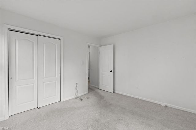 812 Hardwood DR, Chesapeake, VA 23320