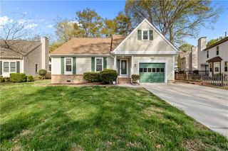 812 Hardwood DR, Chesapeake, VA 23320