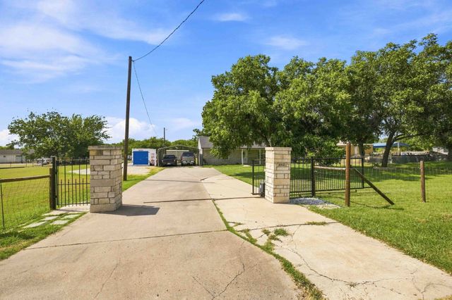 1937 County Road 141, Kaufman, TX 75142
