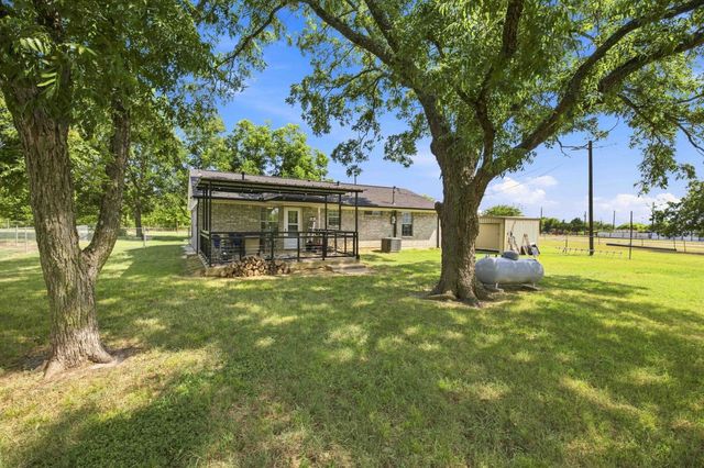 1937 County Road 141, Kaufman, TX 75142