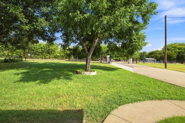 1937 County Road 141, Kaufman, TX 75142