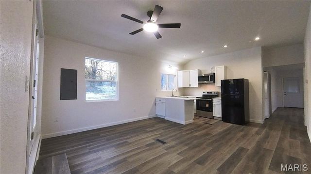 204 E Davis Street, West Plains, MO 65775