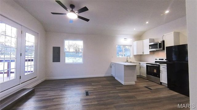 204 E Davis Street, West Plains, MO 65775