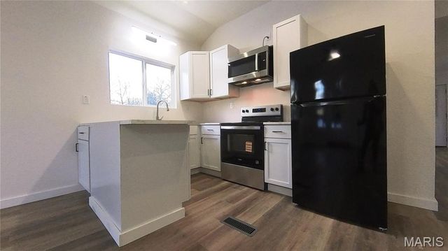 204 E Davis Street, West Plains, MO 65775