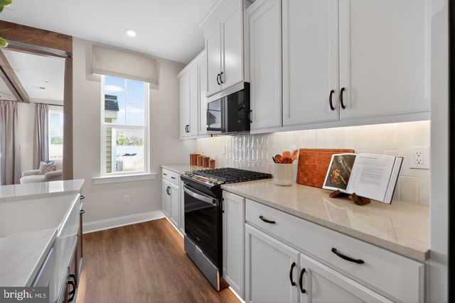 3020 NORTH CIDER DR, Whitehall, PA 18052