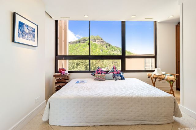 2979 Kalakaua Avenue 601, Honolulu, HI 96815