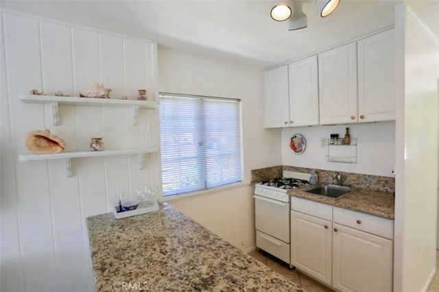 460 Saint Anns Drive, Laguna Beach, CA 92651