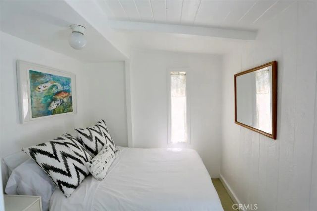 460 Saint Anns Drive, Laguna Beach, CA 92651