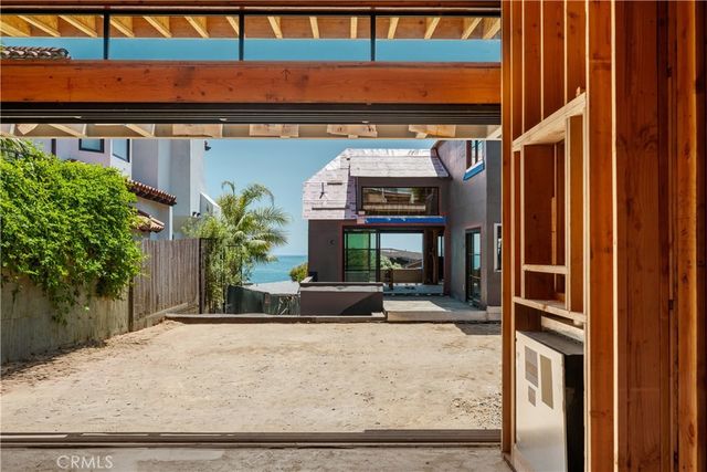 1902 Ocean Way, Laguna Beach, CA 92651