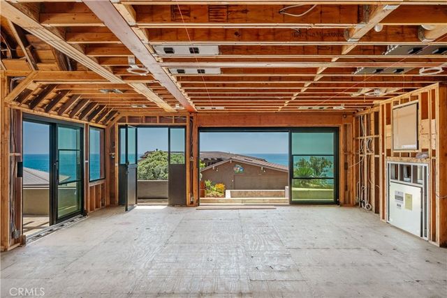 1902 Ocean Way, Laguna Beach, CA 92651