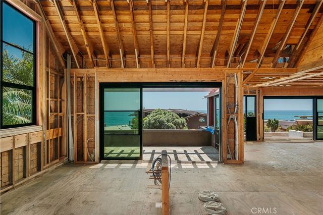 1902 Ocean Way, Laguna Beach, CA 92651