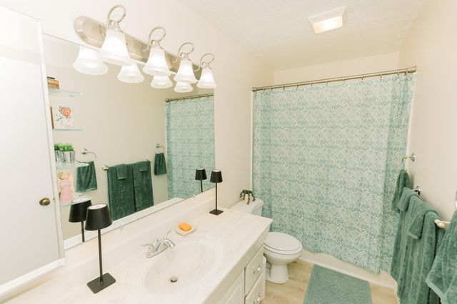 1517 Woodside Drive, Florence, KY 41042