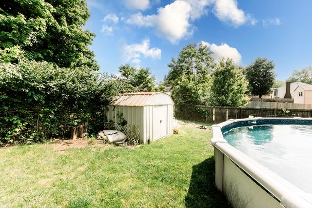 1517 Woodside Drive, Florence, KY 41042