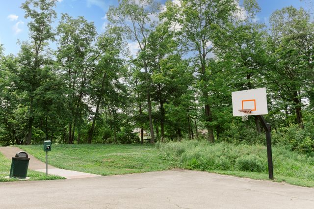 1517 Woodside Drive, Florence, KY 41042