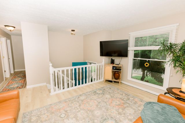 1517 Woodside Drive, Florence, KY 41042