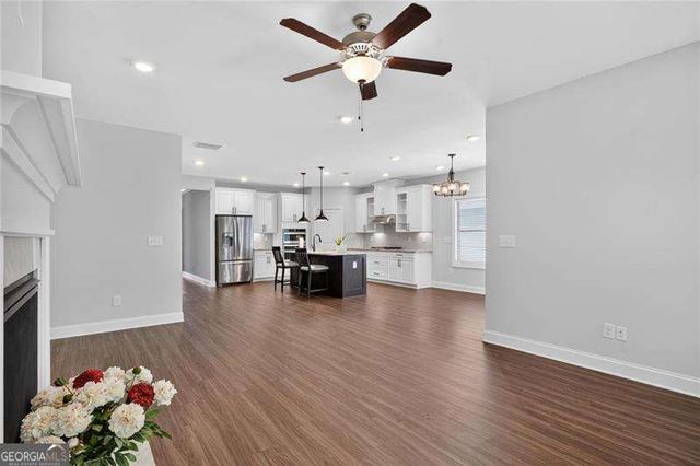 106 Hickory Run, Canton, GA 30115