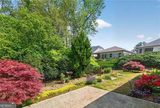 106 Hickory Run, Canton, GA 30115