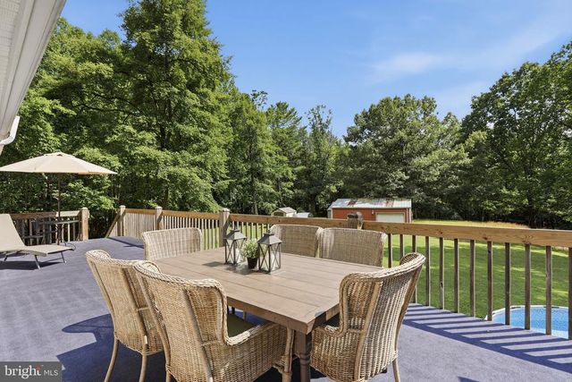 78 LIZZIE MILLS RD, Castleton, VA 22716