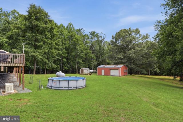 78 LIZZIE MILLS RD, Castleton, VA 22716