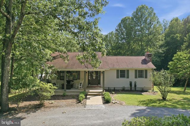 78 LIZZIE MILLS RD, Castleton, VA 22716