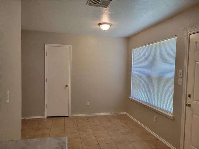 6055 Green Heather Lane, Houston, TX 77085
