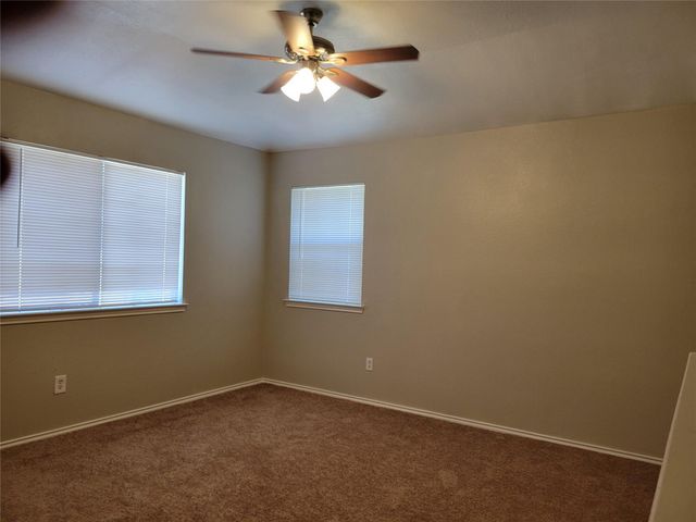 6055 Green Heather Lane, Houston, TX 77085