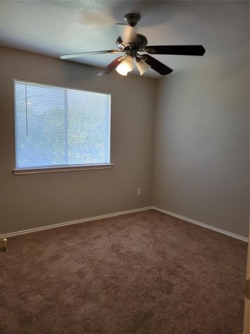 6055 Green Heather Lane, Houston, TX 77085
