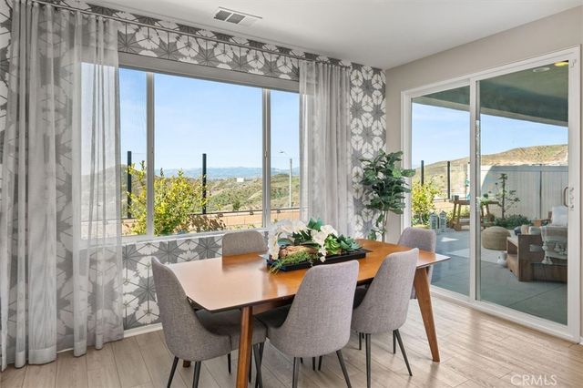 18262 Astro Court, Saugus, CA 91350