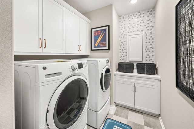 18262 Astro Court, Saugus, CA 91350