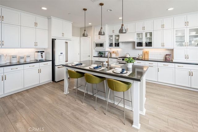 18262 Astro Court, Saugus, CA 91350