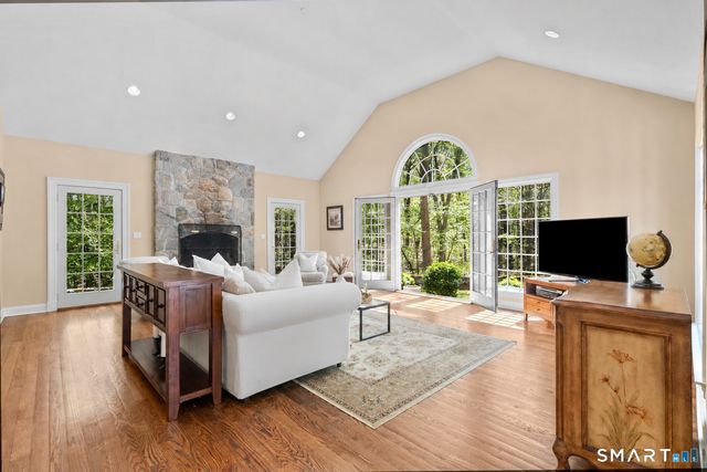 96 Harpsichord Turnpike, Stamford, CT 06903