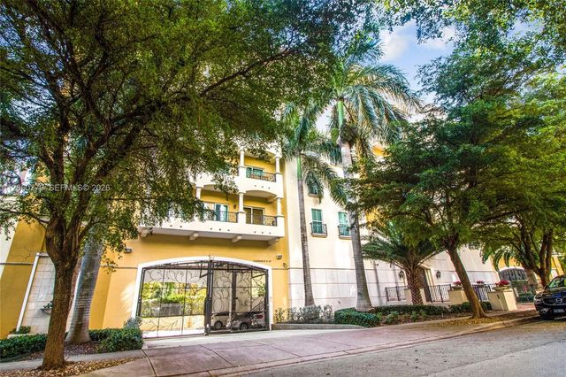 20 Calabria Ave 502, Coral Gables, FL 33134